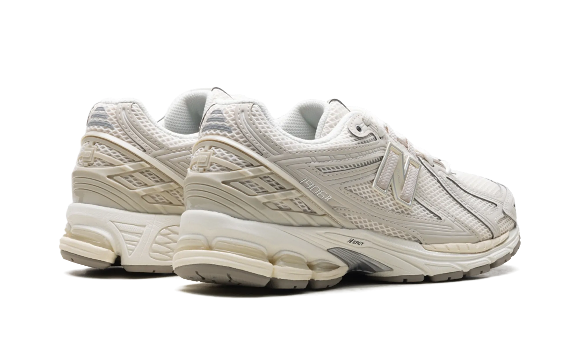 1906R "Beige Grey" running for a way to stay involved in sports