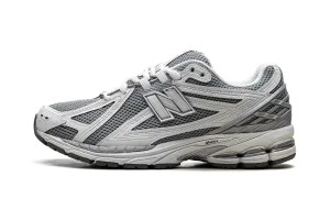 downhill running shoes Concrete 1906R "Grey Matter Slate Grey Silver"