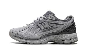 1906R "Lunar New Year Raincloud" Torsion control