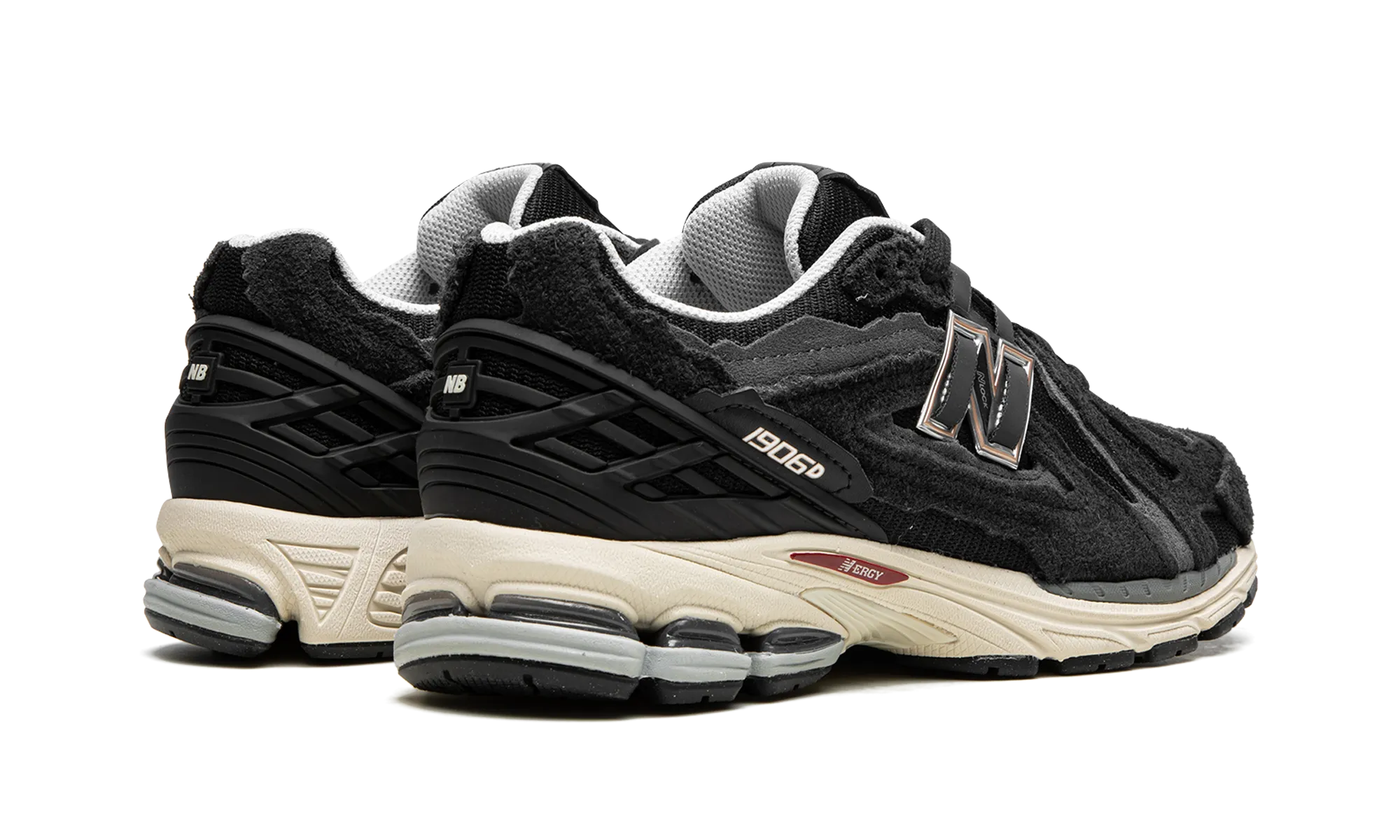 1906R "Protection Pack - Black" runners