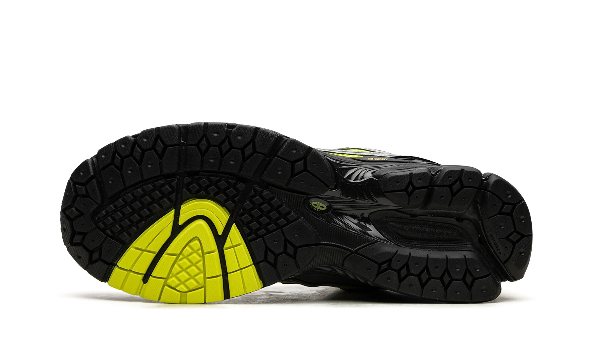 1906R "Volt / Black" mid - range shoes multi - directional traction shoes