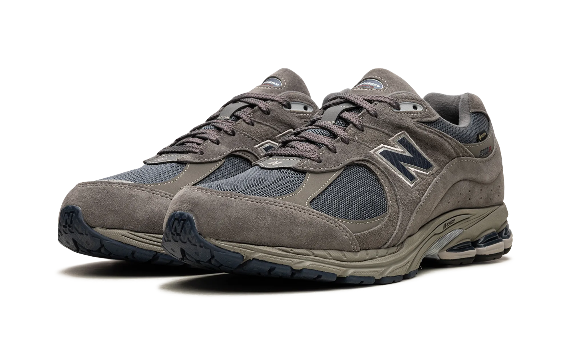 high - top shoe type running on beach shoes 2002R "Gore-Tex Castlerock"