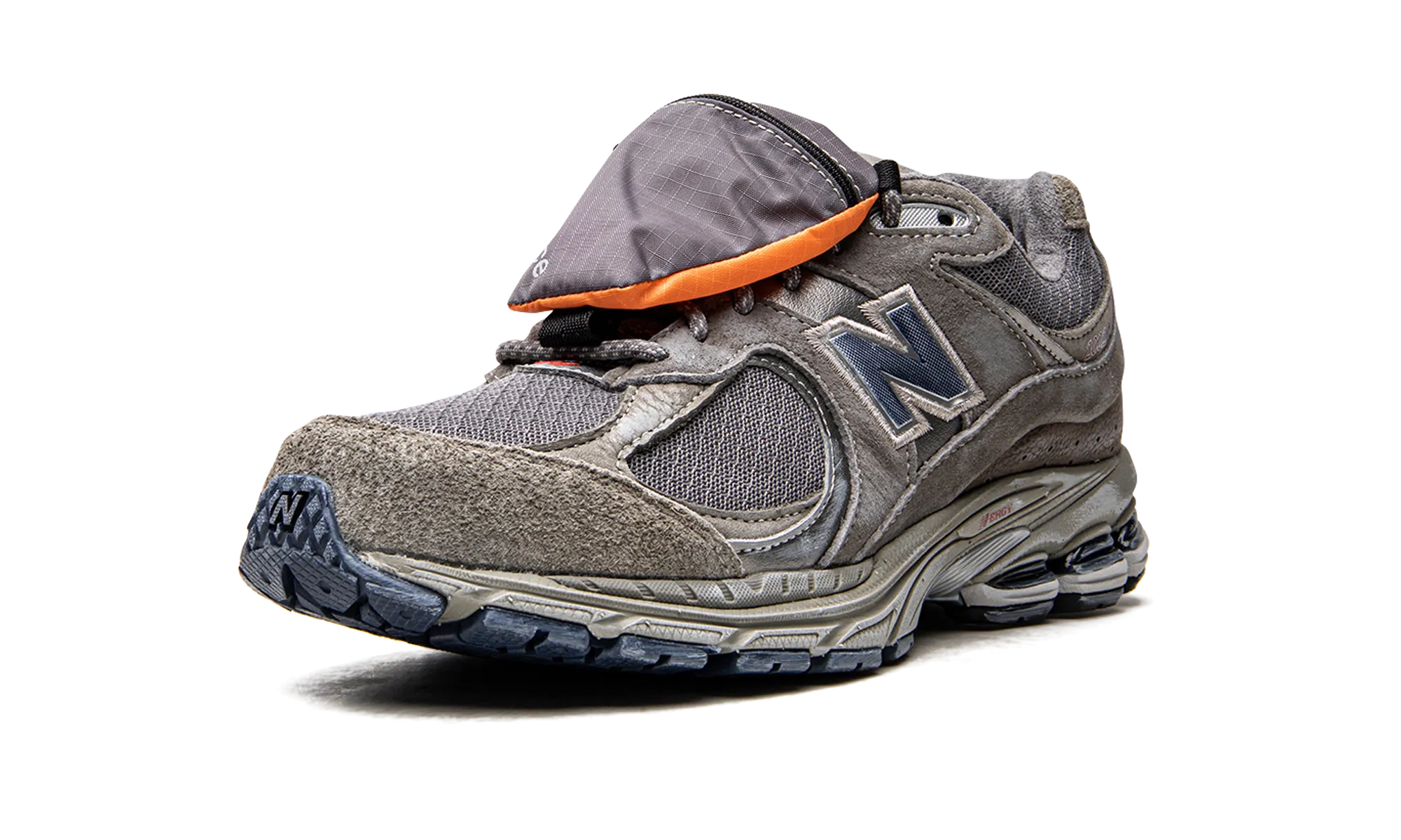 2002R "Grey Pouch" morning running
