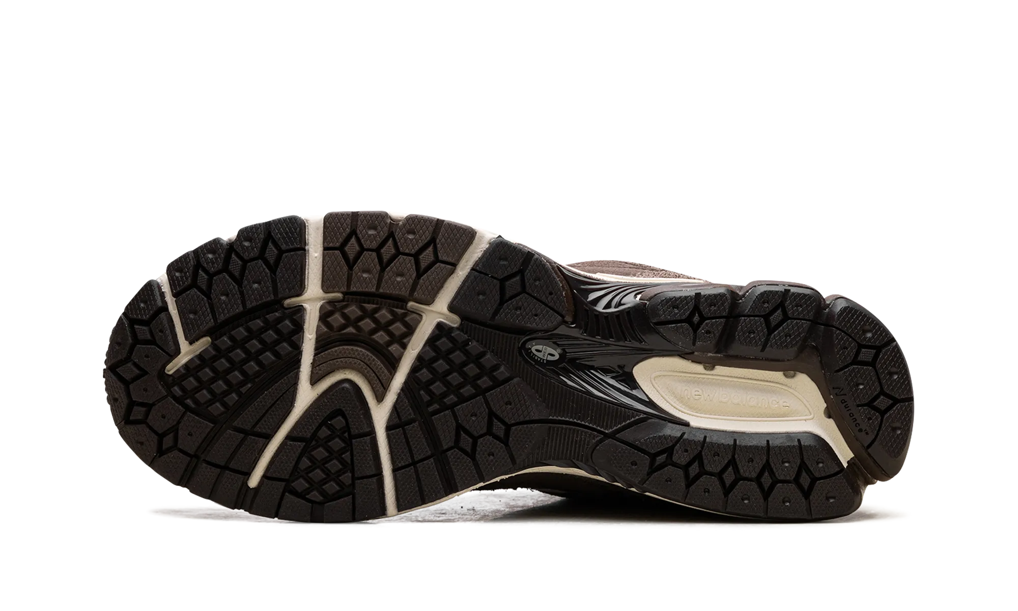 2002R "Shoe Palace Volcanic Rocks Brown" multi - purpose shoe use