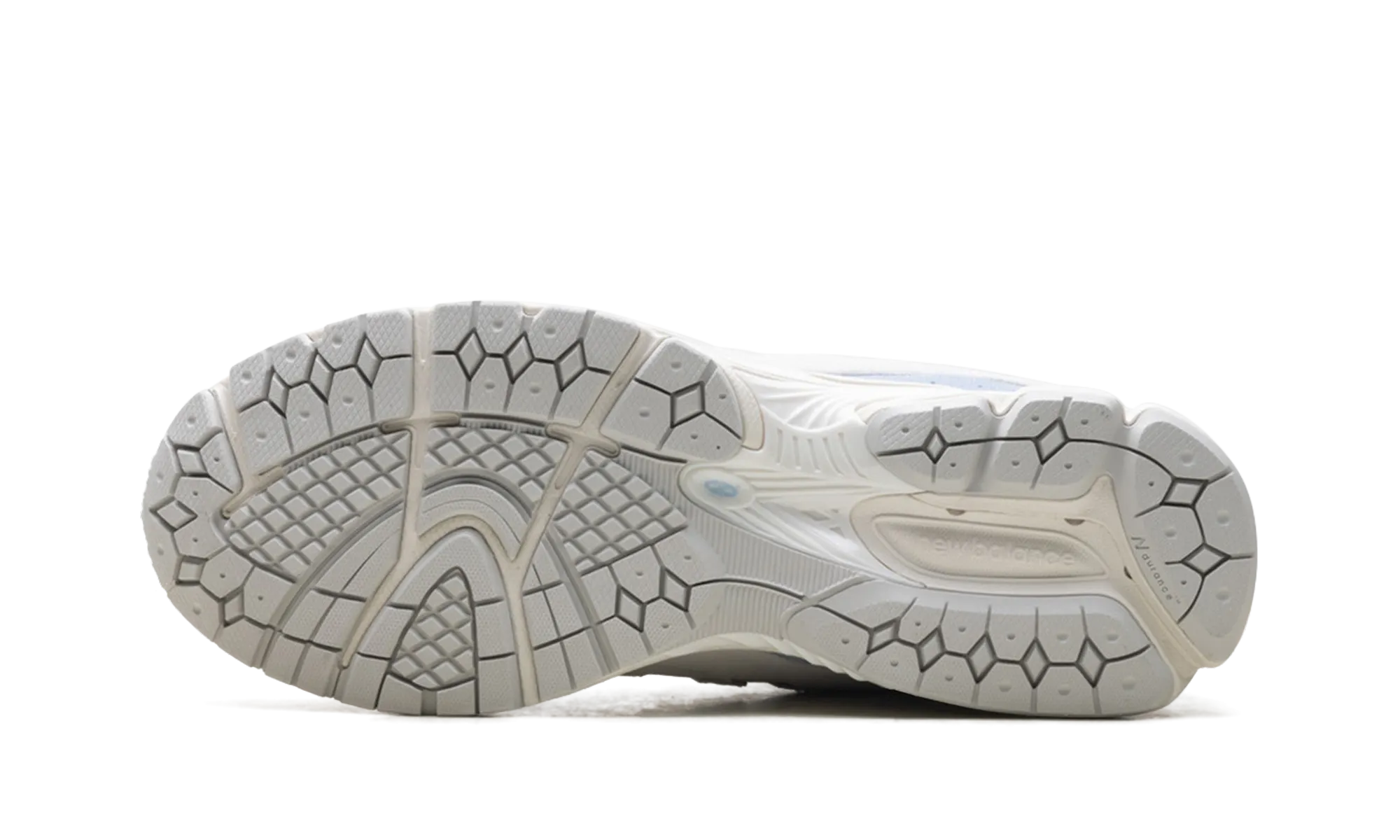 running in a dam area shoes 2002R "Sky Blue"