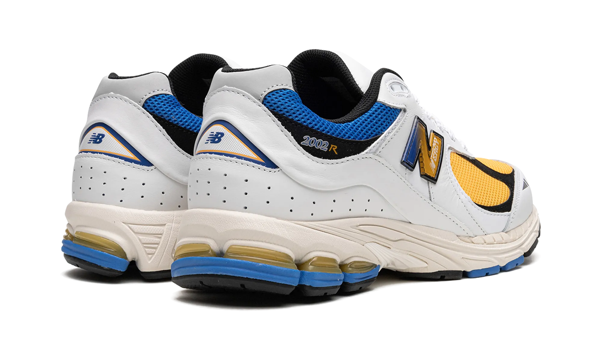 stain - resistant shoe feature 2002R "Vibrant Apricot"