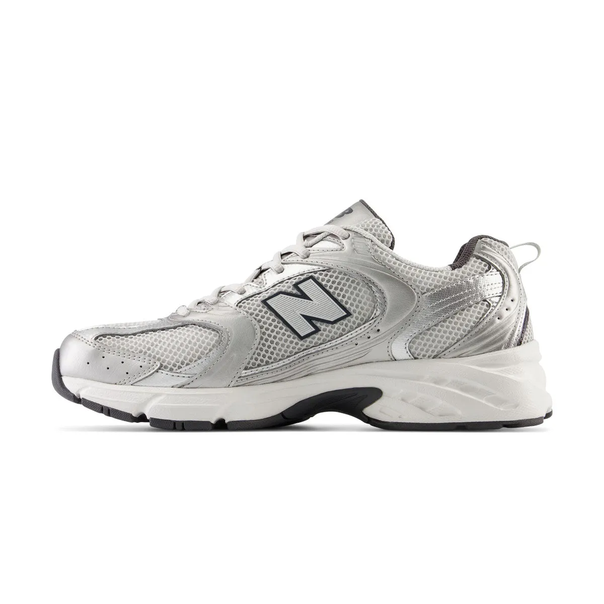 530 'Grey Matter Silver Metallic' party - related advantages
