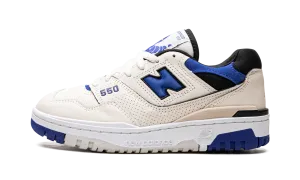 running in a seagrass meadow area shoes Recovery Gear 550 "Team Royal"