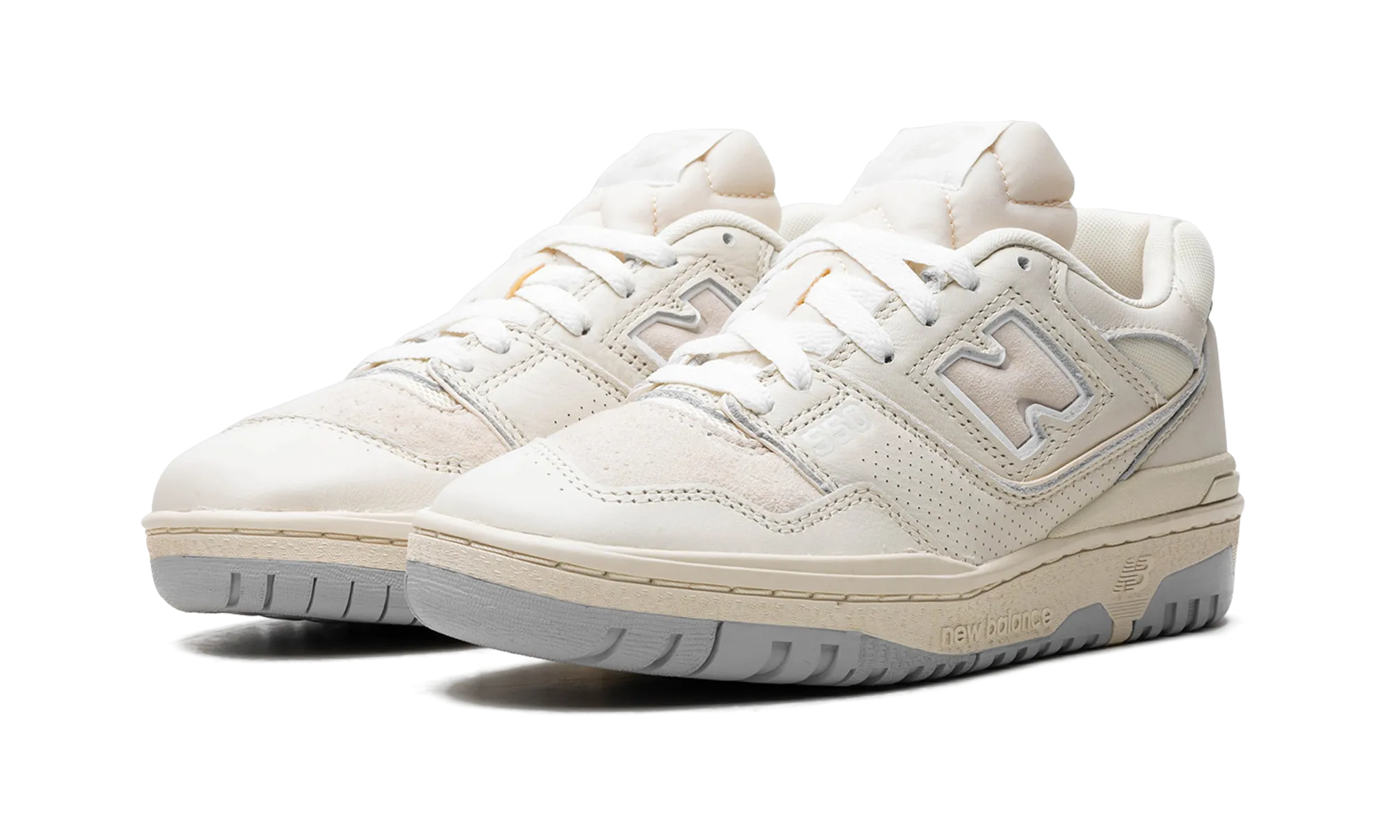 550 "White / Cream" treadmill - runner solid colored shoes