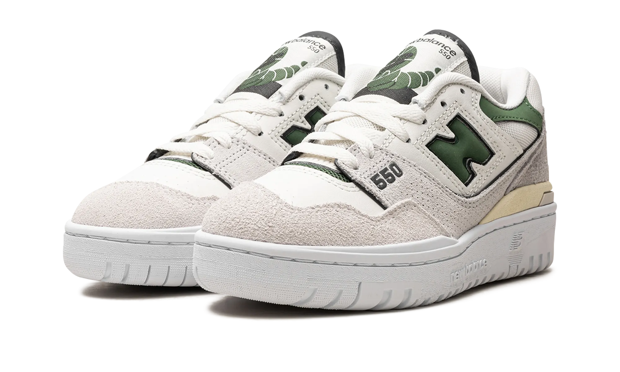 550 WMNS "Sea Salt / Nori" relay race running option
