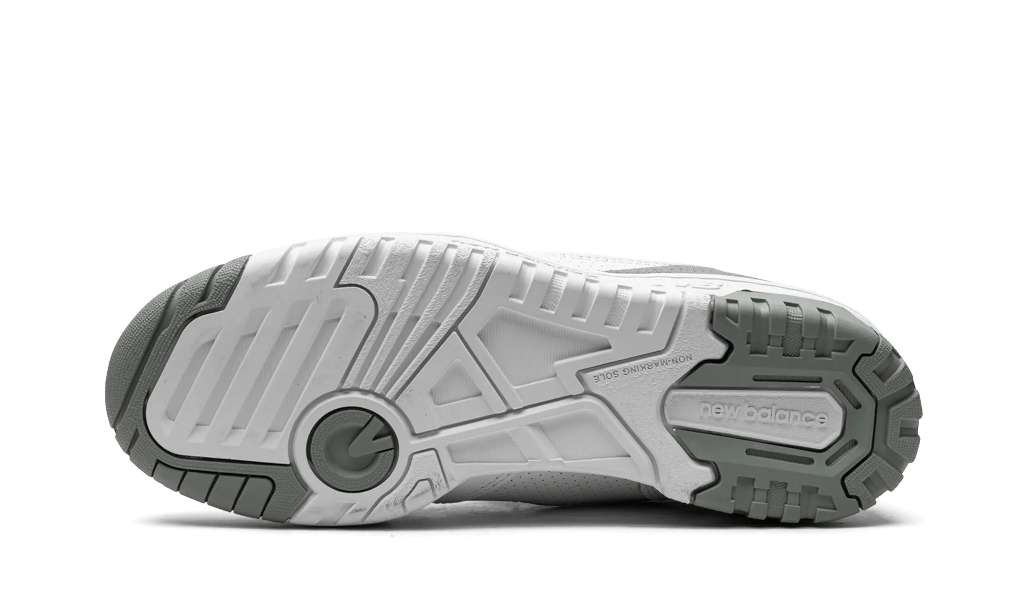 550 WMNS "White Juniper" running in morning