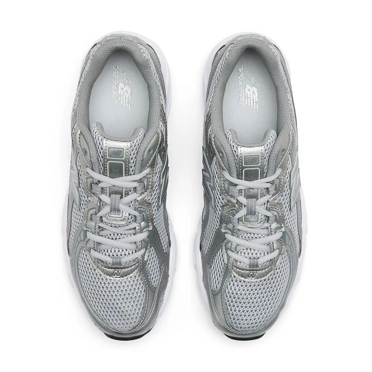 commuters - specific benefits 740 'Castle Rock Slate Gray'