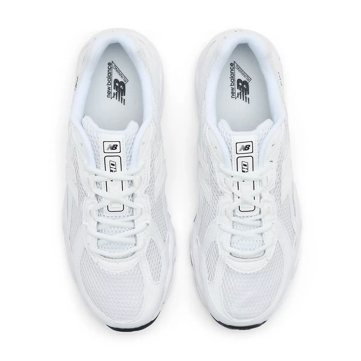 adjustable user Characteristic 740 'NB White Black'