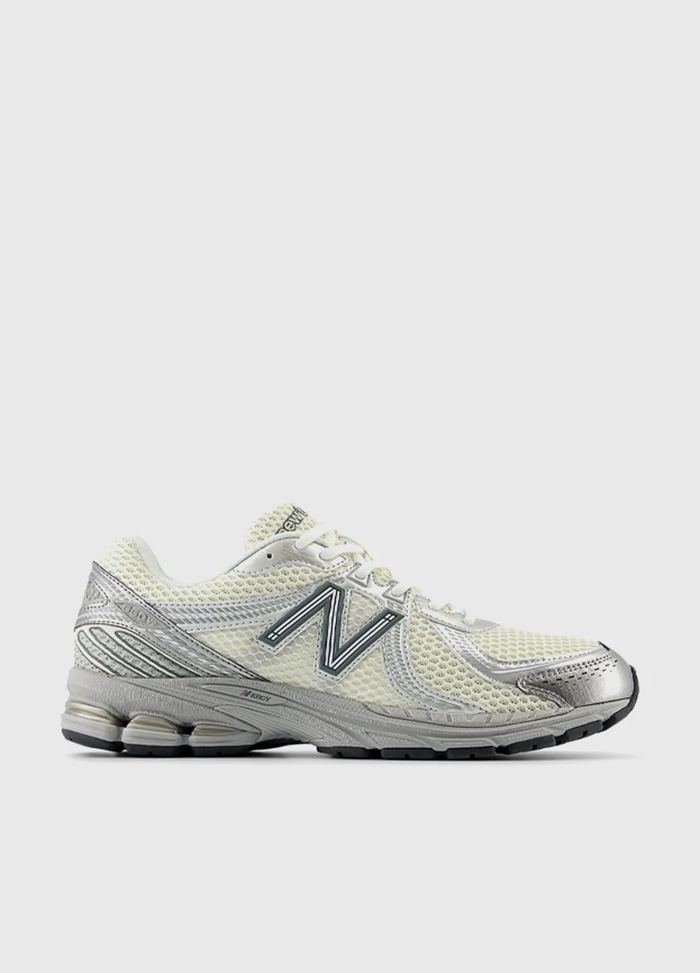 860v2 'Metallic Silver' Sneakers athlete - style