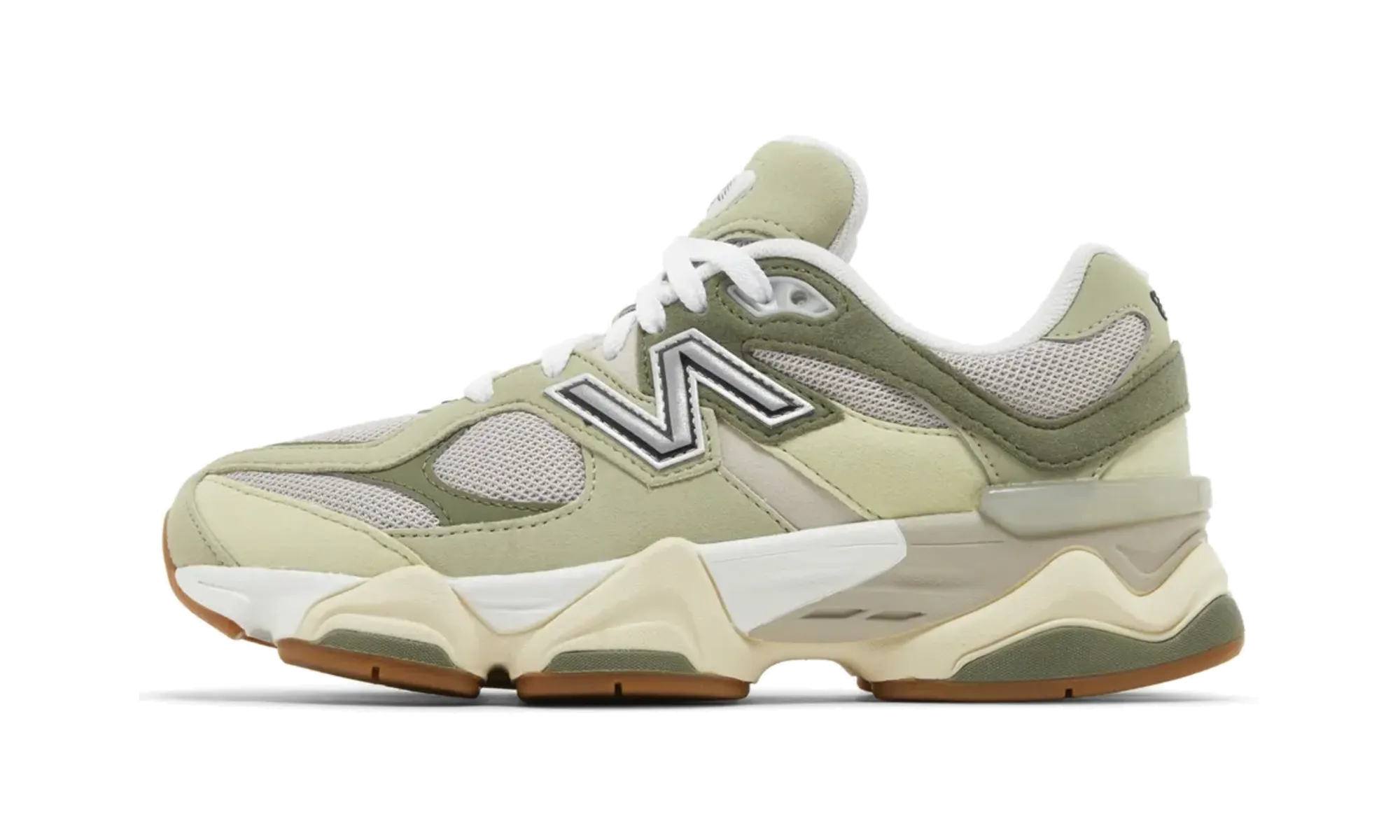 9060 GS "Green Gum" running on flats