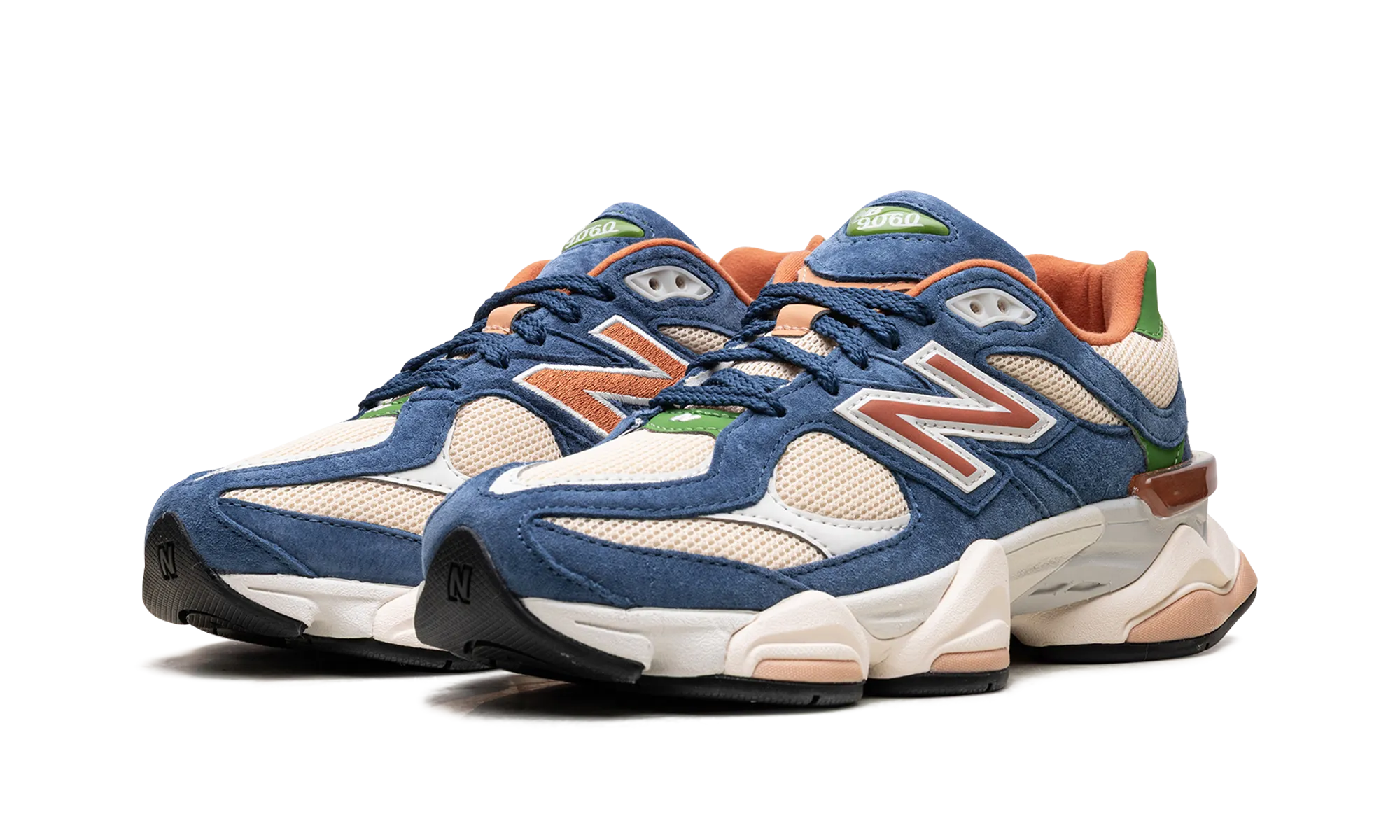 running in a cycling studio shoes 9060 "Blue Beige"