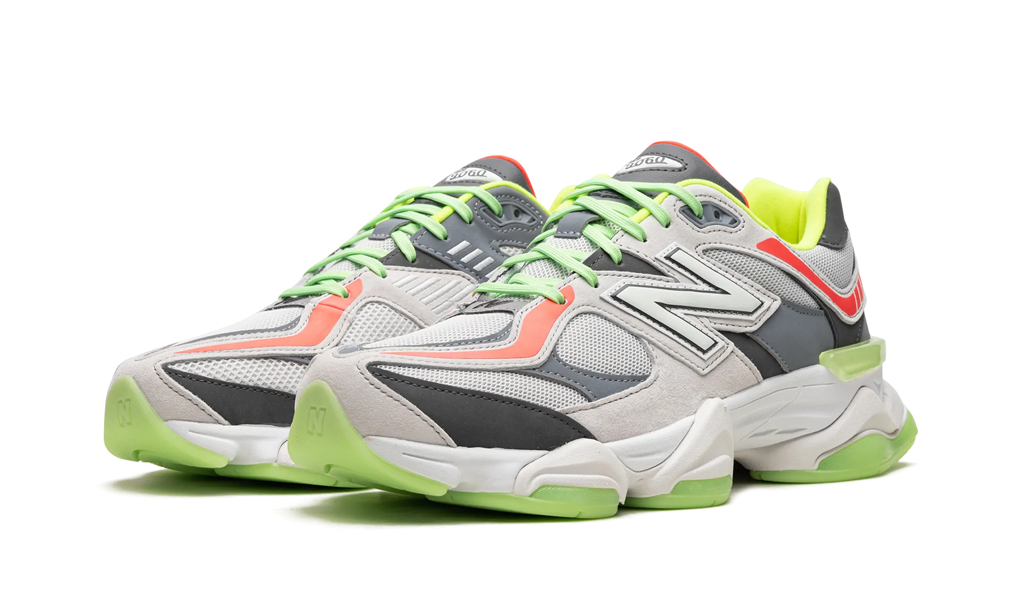 9060 "DTLR - Glow" Everyday Comfort foam - midsole - cushioning shoes