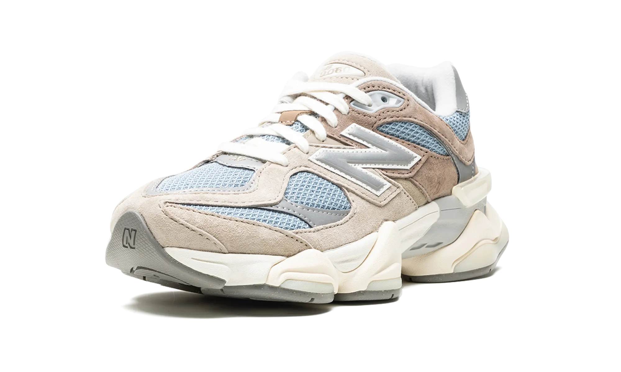 9060 "Sea Salt/Blue" suitable for sports events
