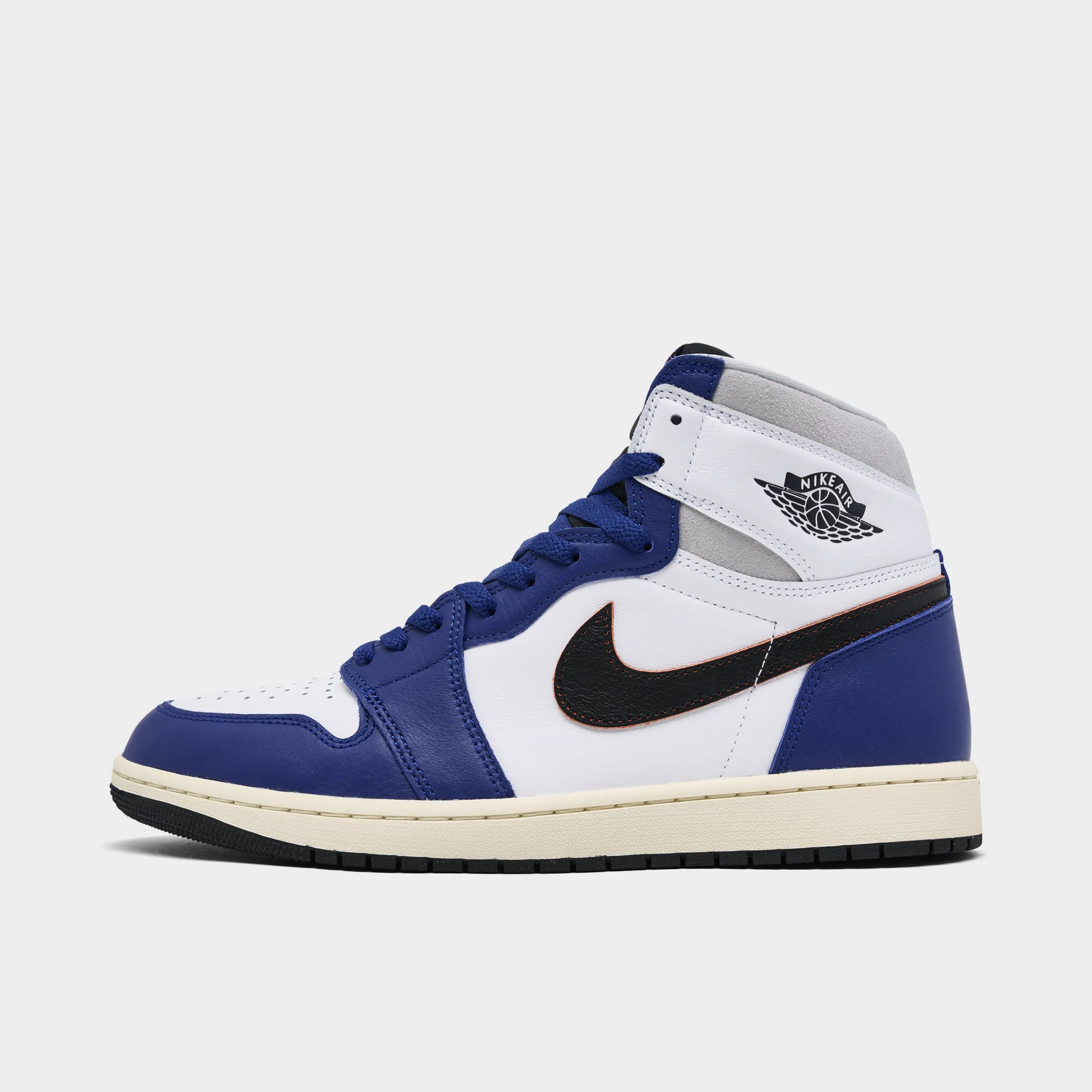 Jordan 1 Retro High OG White / Black / Neutral Grey - Deep Royal Blue Supportive structure Desert Path