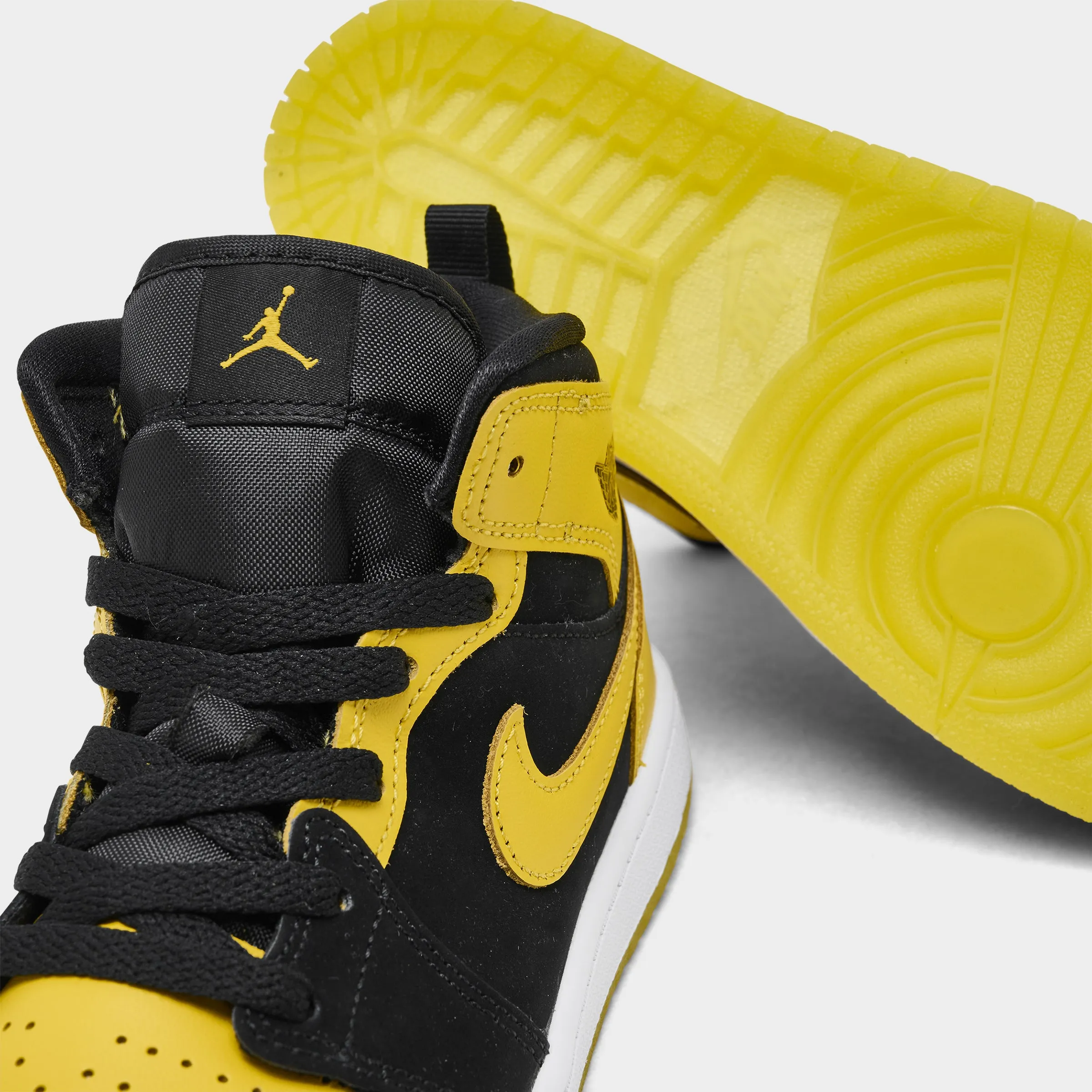 party look Premium Leather Jordan 1 Mid PS Black / Varsity Maize - White