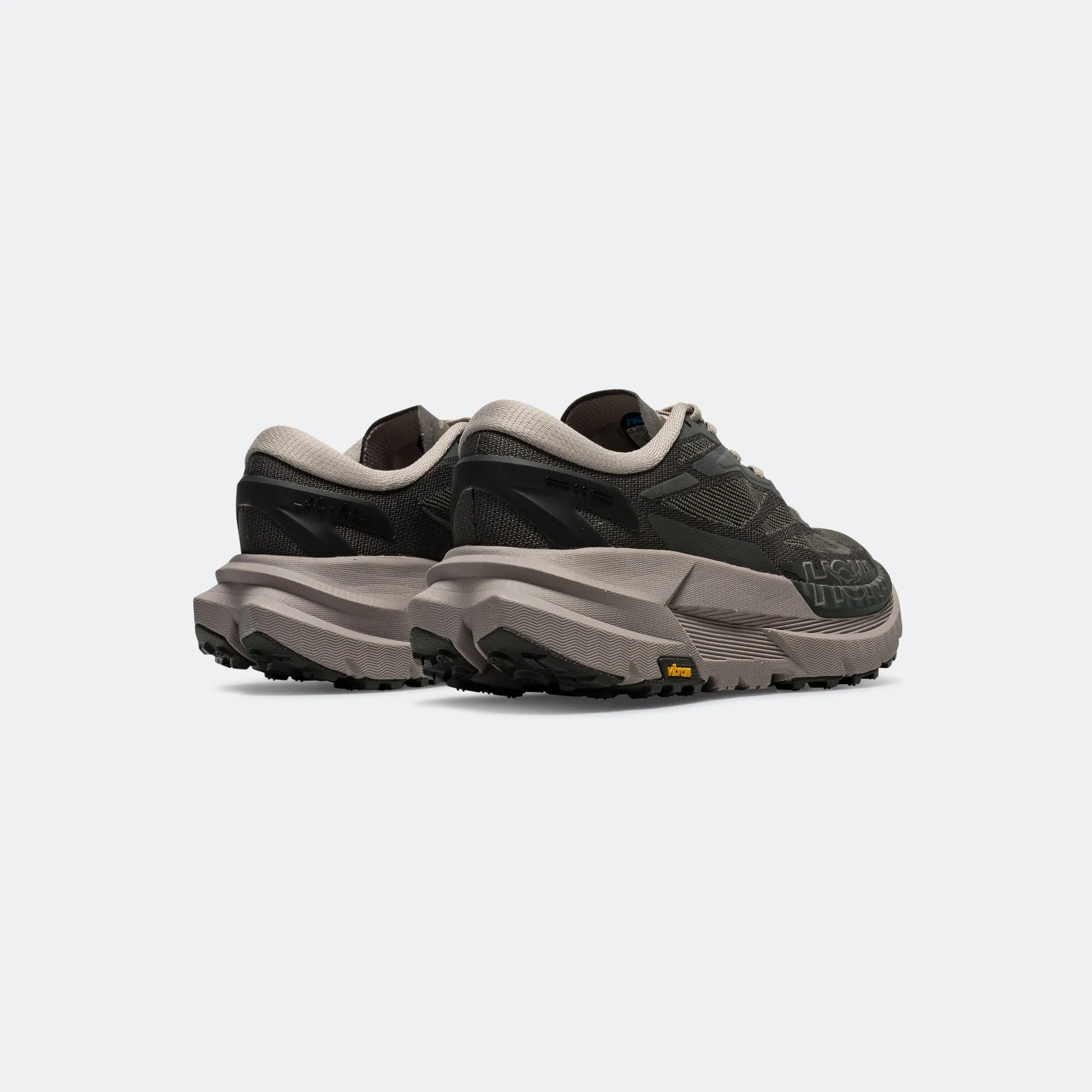 Mafate x J.L-A.L - Beluga/Volcanic Ash Training Pulse Everyday Fit