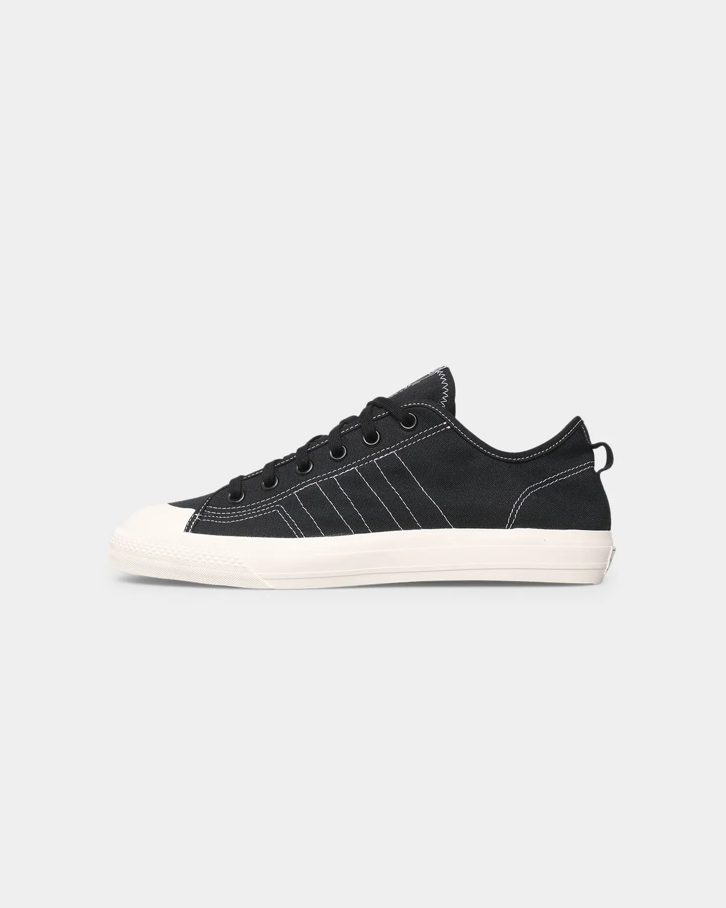 Adidas Nizza RF Core Black/Cloud White shape fit Brave Walk