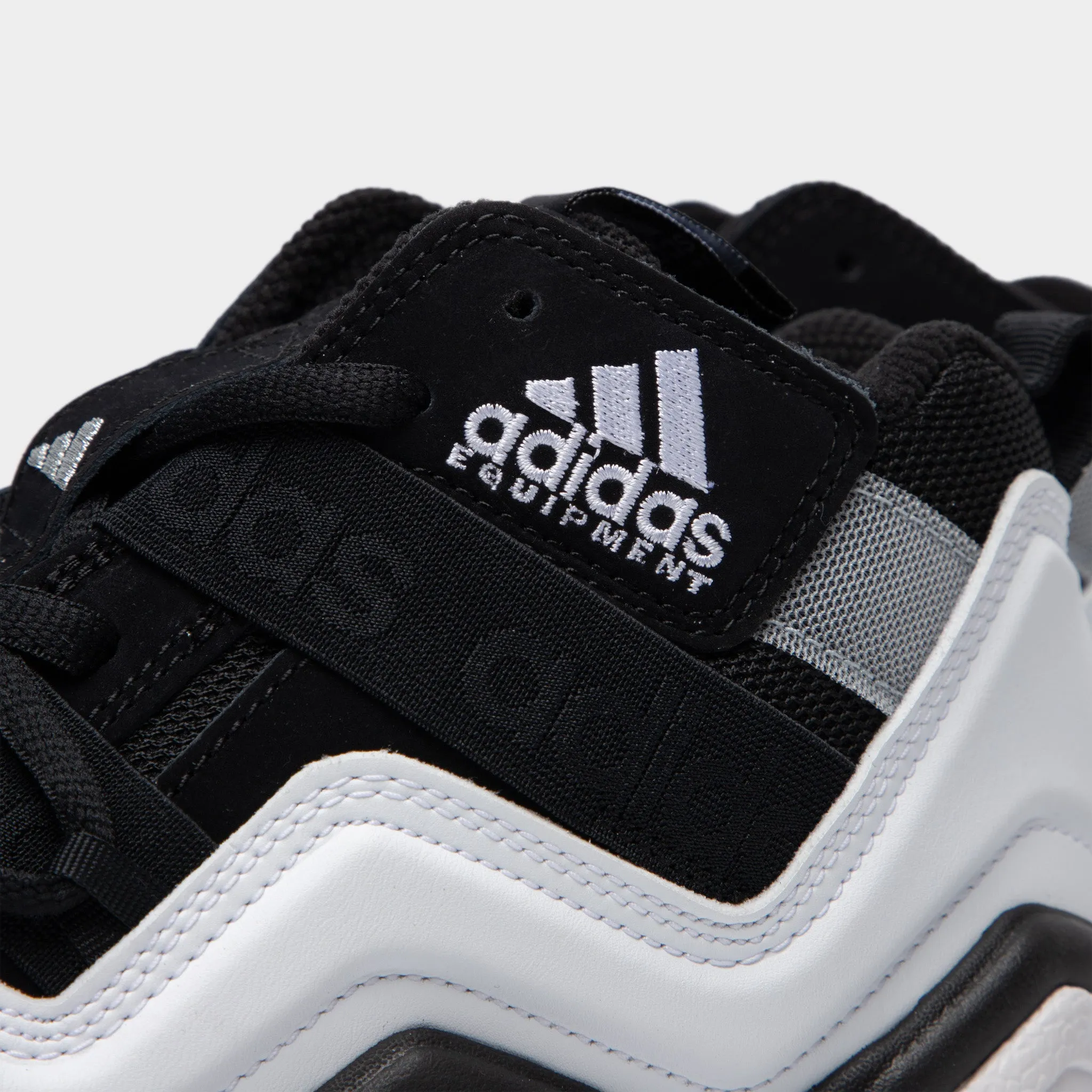 adidas Originals Top Ten 2000 Core Black / Cloud White - Silver Metallic Zen Step Happy Move