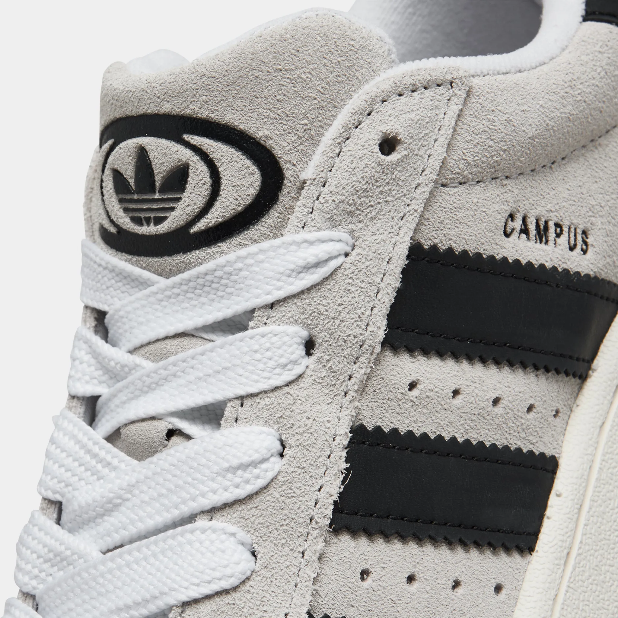 Climb Strong Quick Dash adidas Originals Women's Campus 00s Crystal / Core Black - Off White