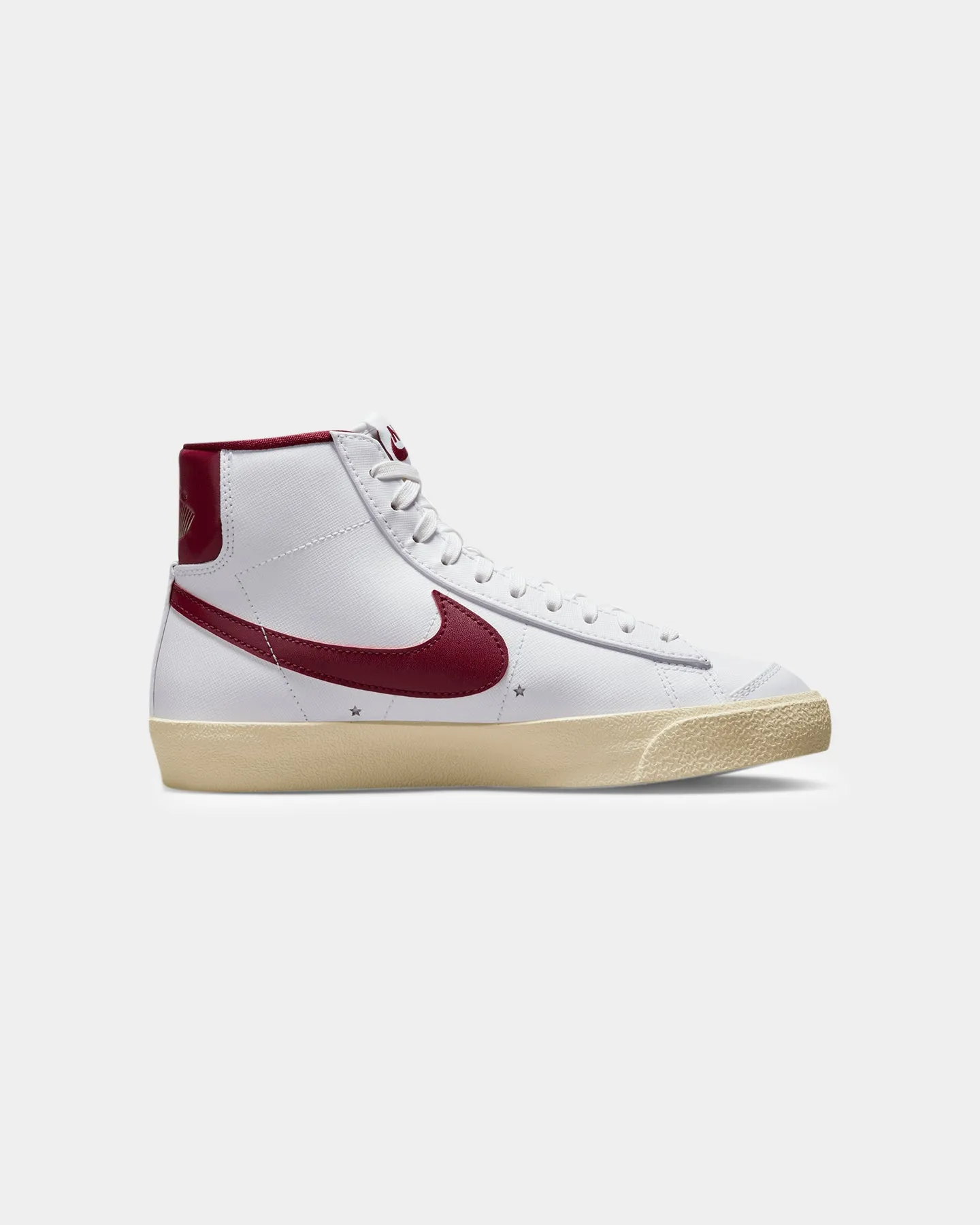 warm - weather Nike Women's Blazer Low '77 SE "Hangtag Holster" White/Team Red