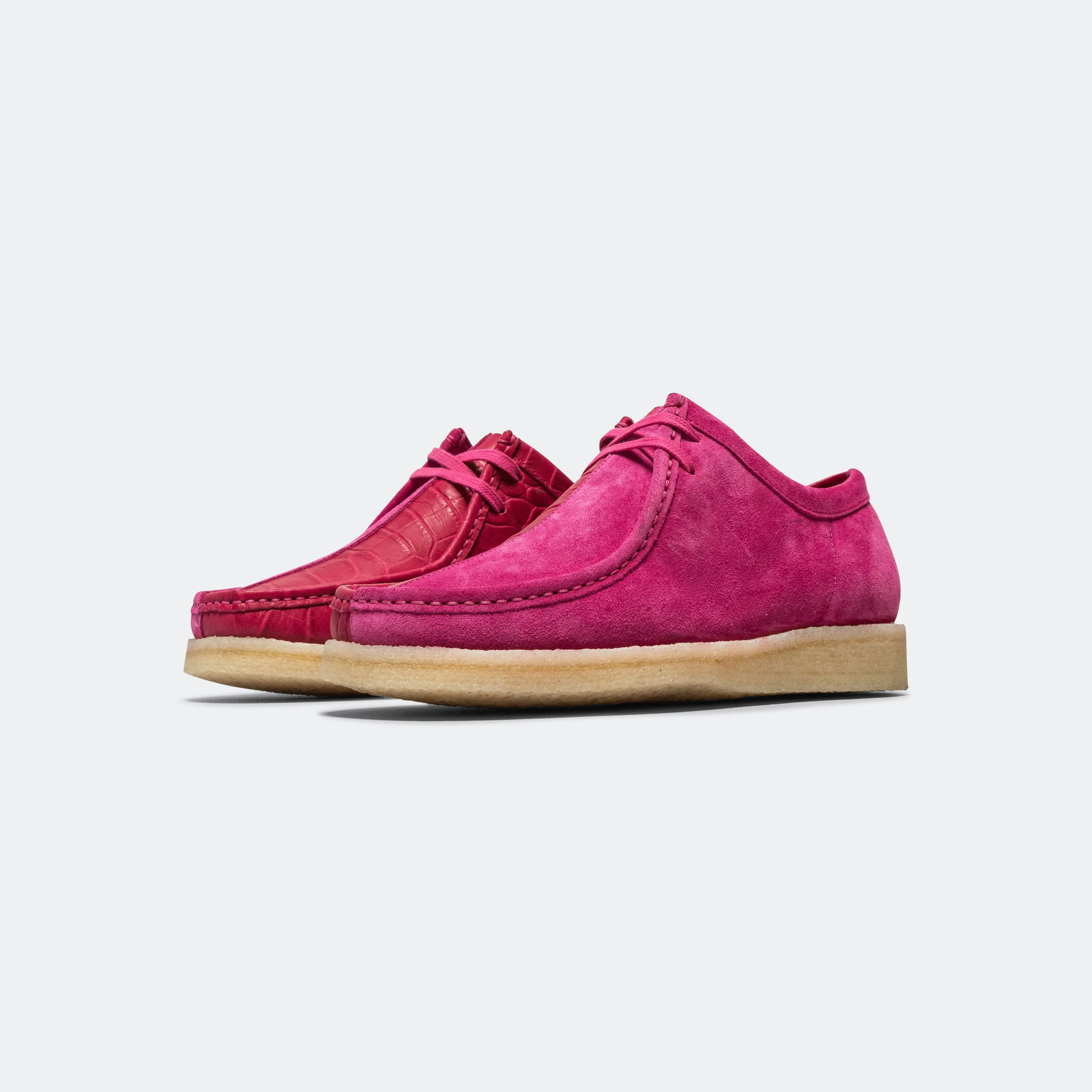 P204 ?? UP THERE - Pink Suede/Pink Croc Performance Mode