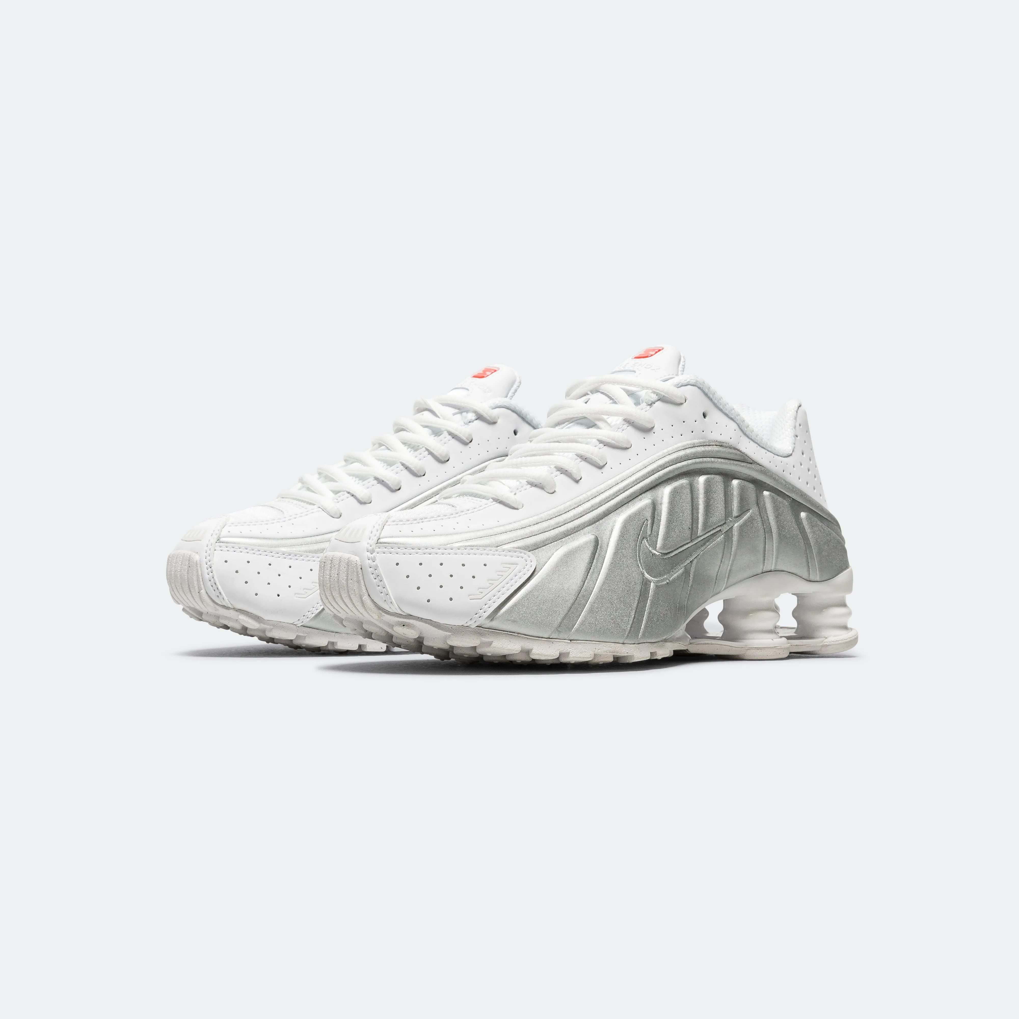 Womens Shox R4 - White/Metallic Silver-Max Orange Sweat Friendly Orthopedic Friendly Fit