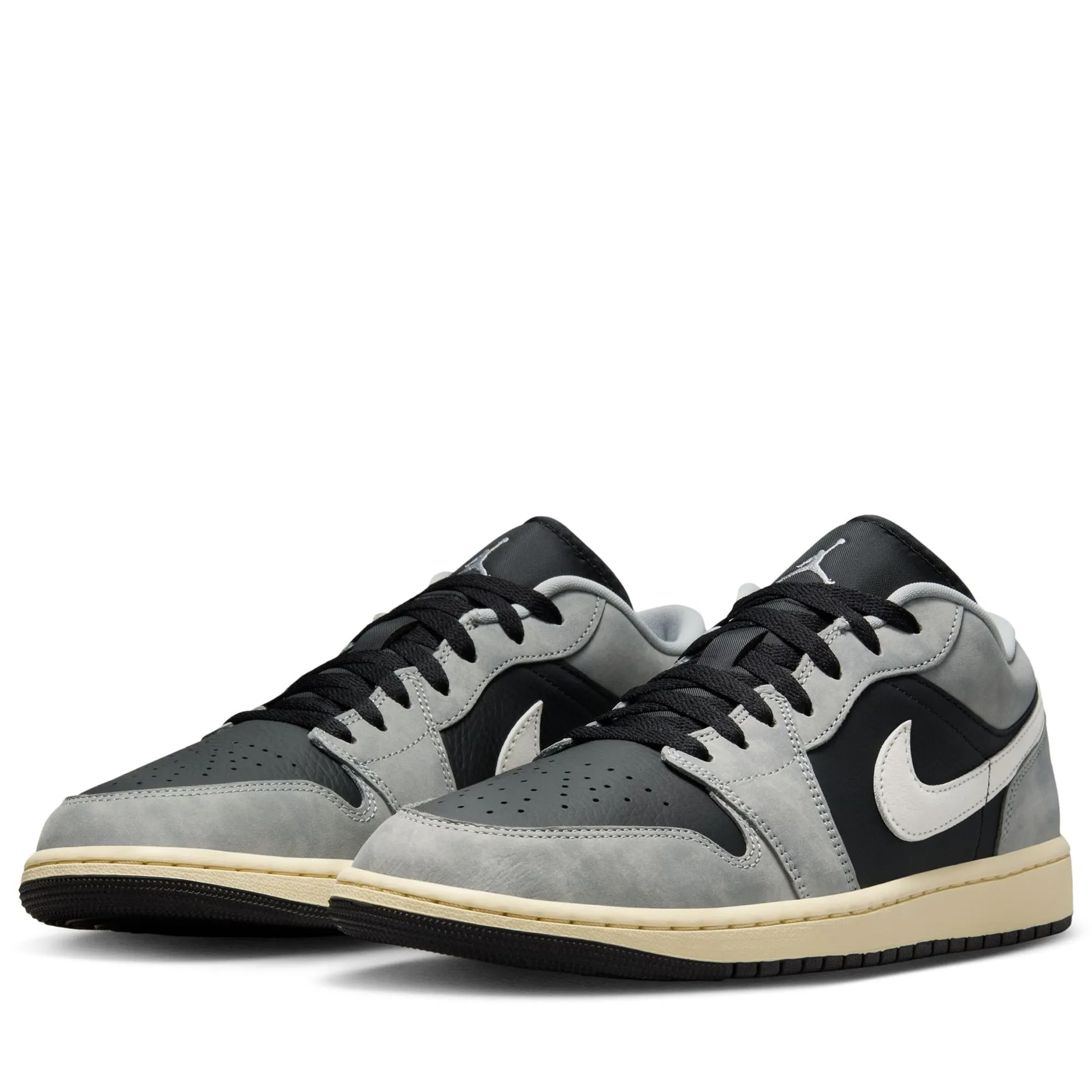 Air Jordan 1 Low SE - Light Smoke Grey/Black All terrain