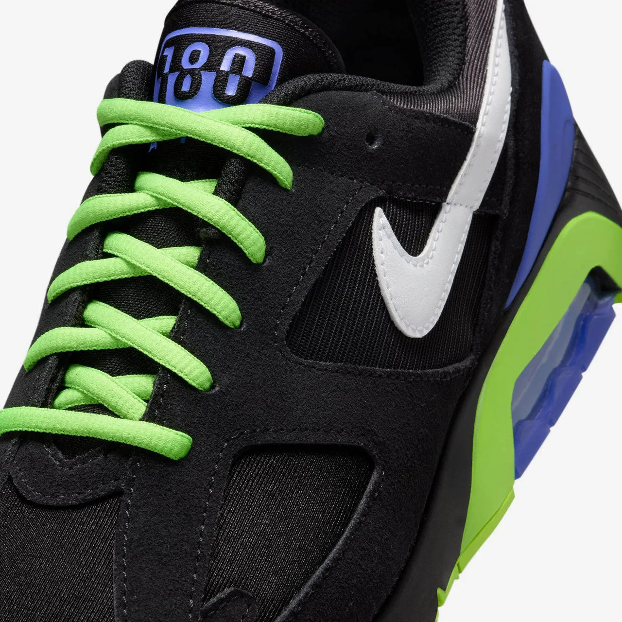 Minimalist Styling Vulcanized Sole Tech Air 180 QS