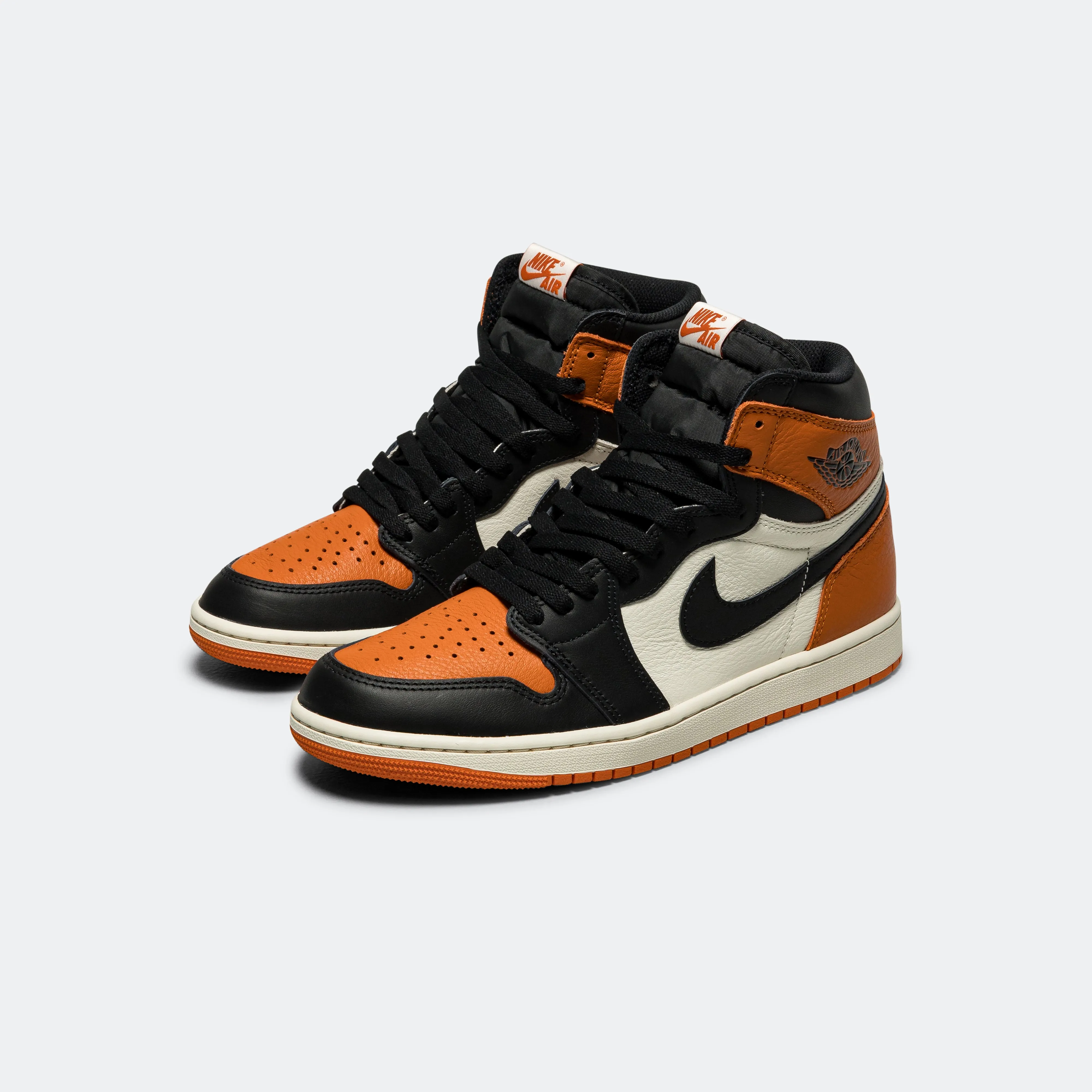 Vegan materials Foot Fresh Air Jordan 1 Retro High OG - Black/Black-Sail-Starfish