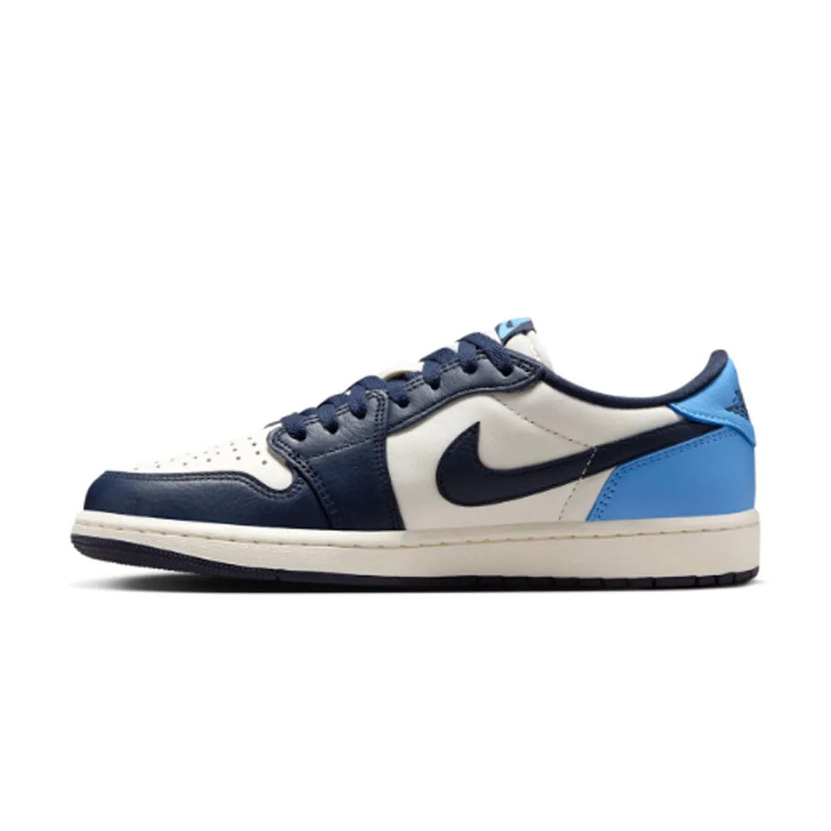 Story Glow photo shoot Air Jordan 1 Retro Low 'Obsidian'