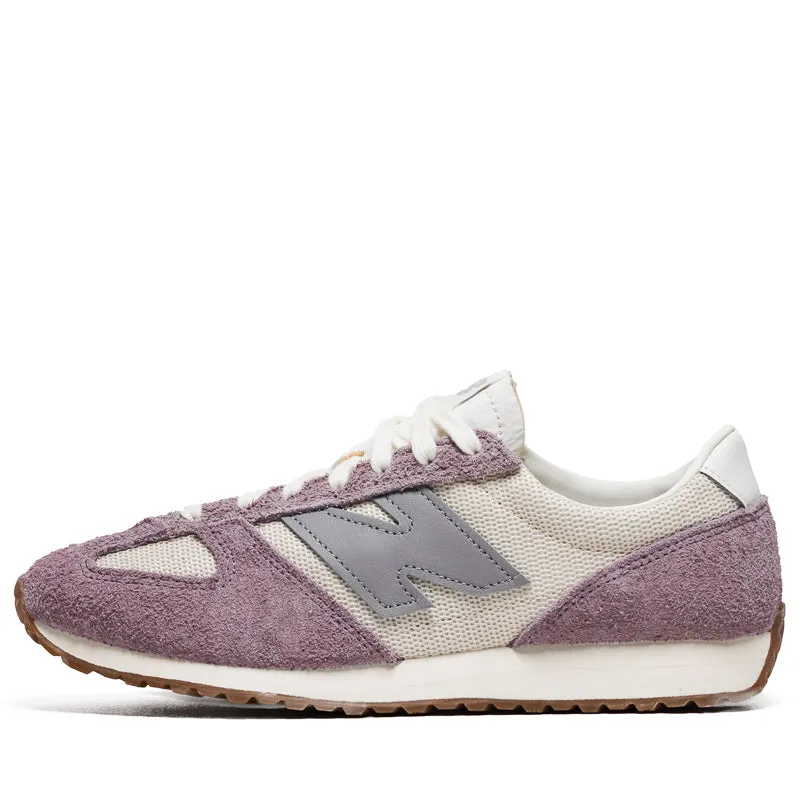 StretchableMaterial Slip   Resistant New Balance 471 - Linen/Ice Wine