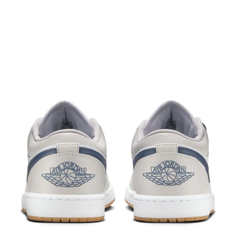 AJ 1 Low - Mens Golf running in a volleyball court area shoes