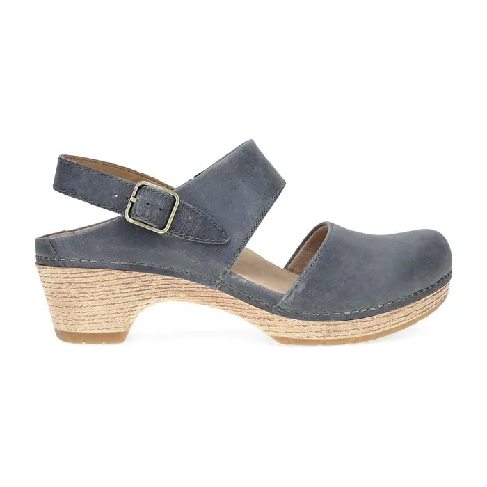 Abrasion resistant Day Style Womens Dansko Lucia in Denim