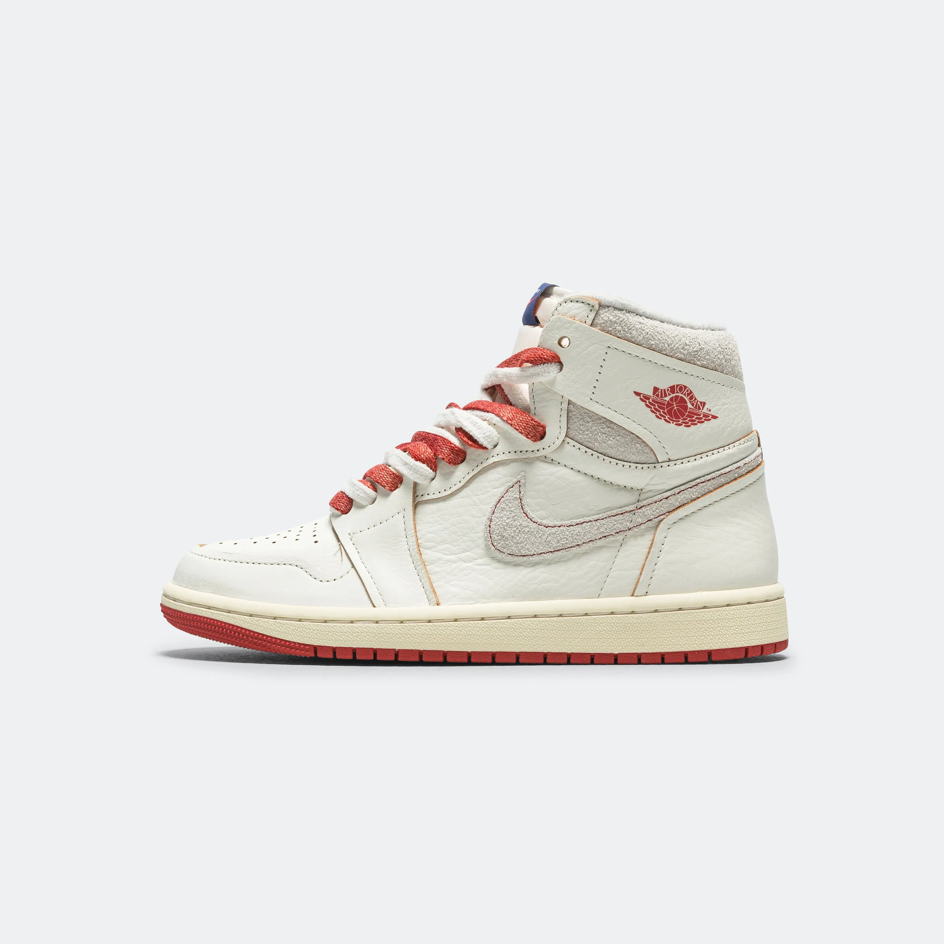 Lifestyle Athlete Street Performance Womens Air Jordan 1 High OG - Sail/Cinnabar-Light Bone