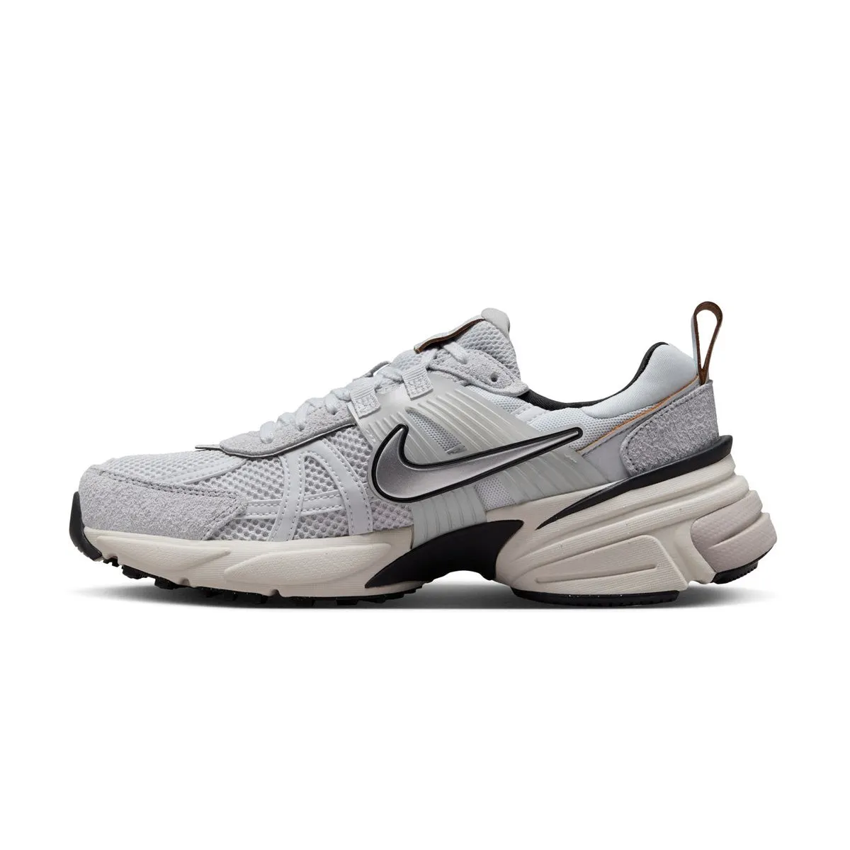 Wmns V2K Run 'Pure Platinum Chrome' Luxe Comfort Unbeatable performance
