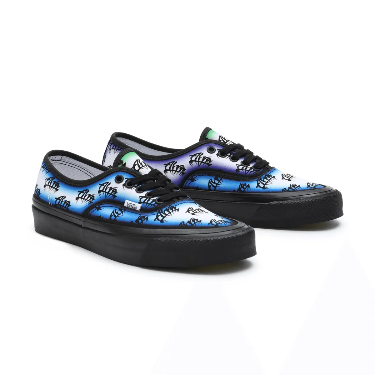 Dinner Look Summer cool   Alva Skates Authentic 44 DX 'Halo'