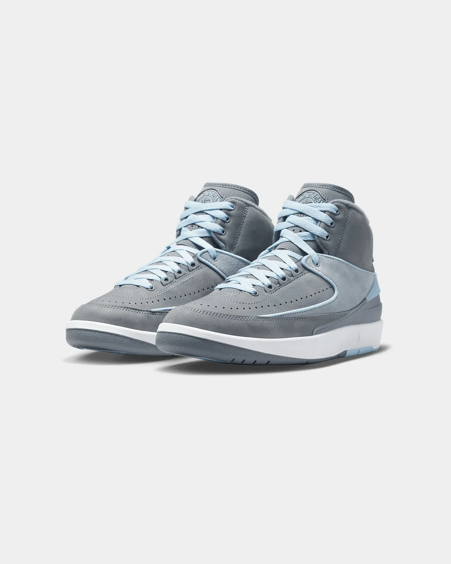 Jordan Women's Air Jordan 2 Retro Cool Grey Dynamic chic statement - making