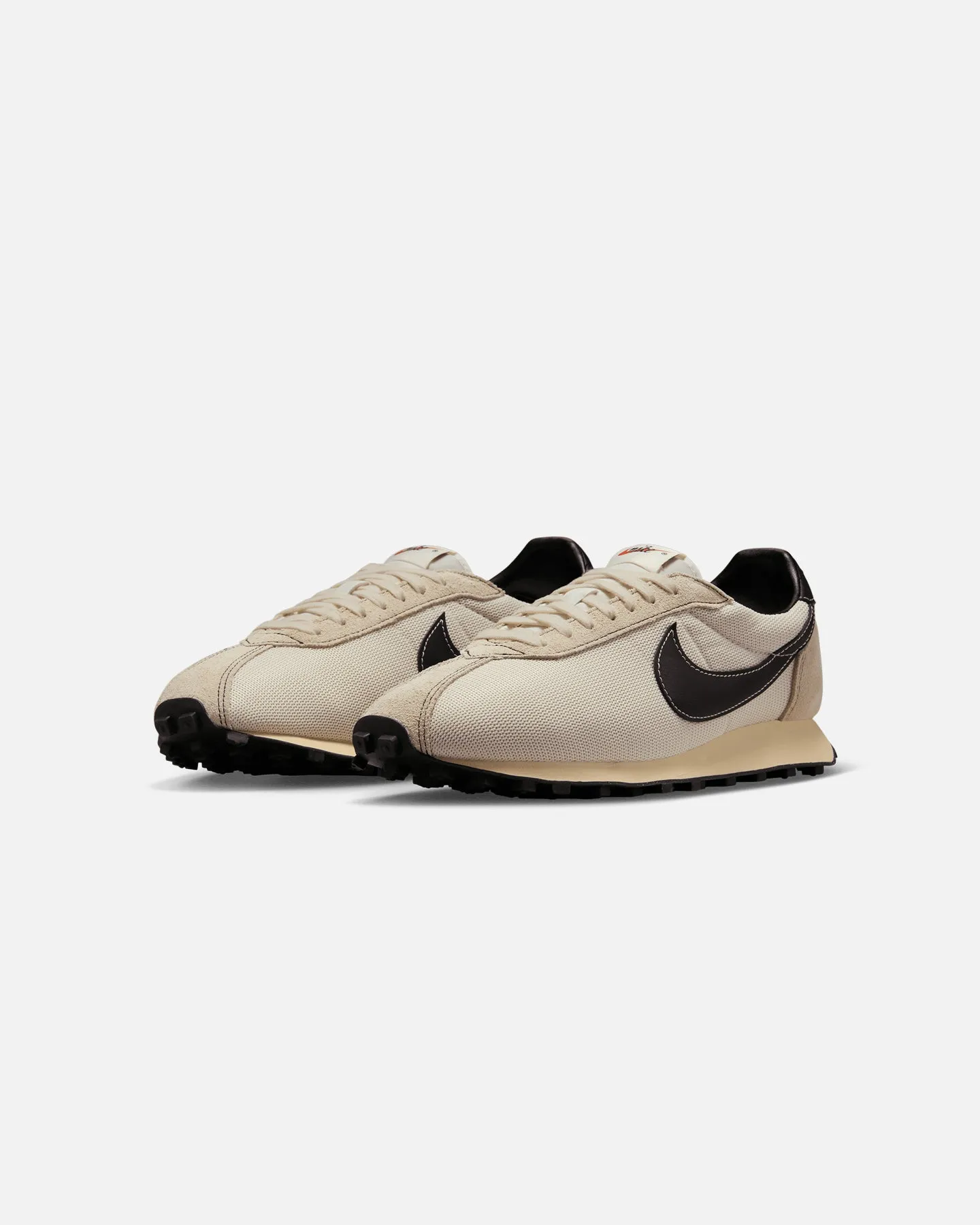 Nike LD-1000 Soft Pearl/Black Supportive structure Body Align
