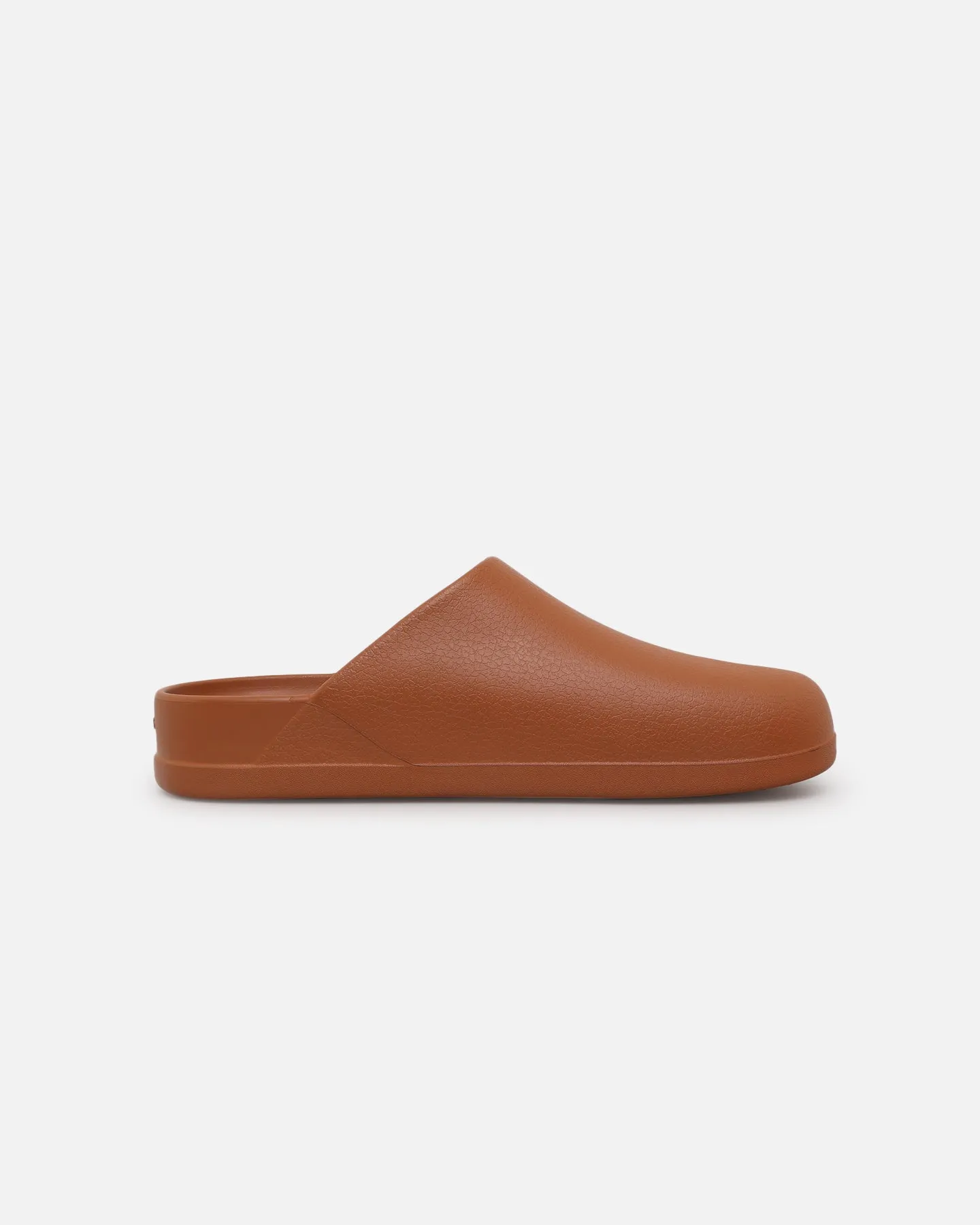 Crocs Dylan Clog Cognac Queen Fit