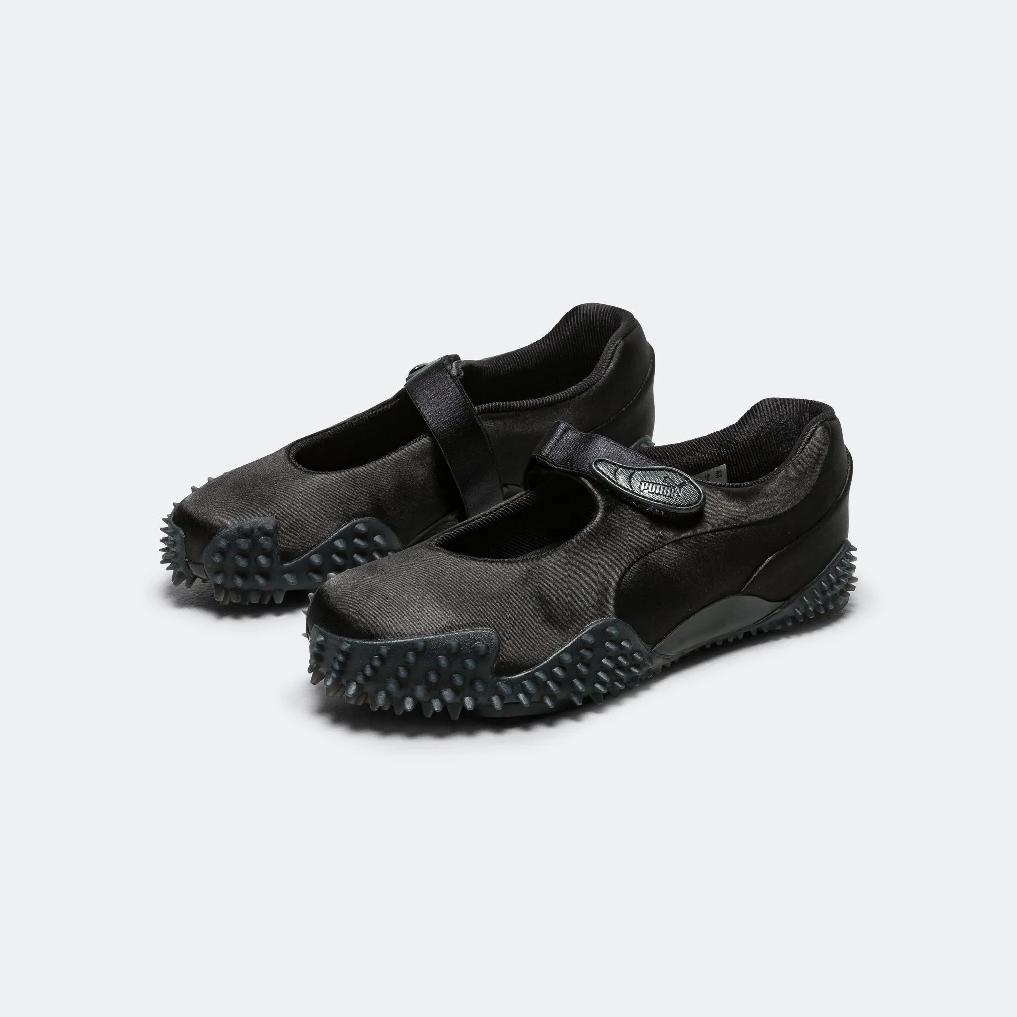 Mostro Fey Satin - Puma Black/Cool Dark Grey Outfit Match Recycled fabric