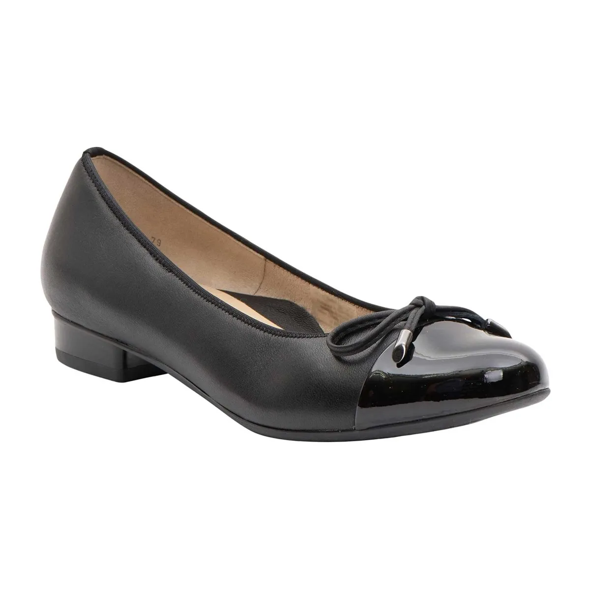 Ara Women's Belinda Leather/Patent Tip Black Moisture wicking