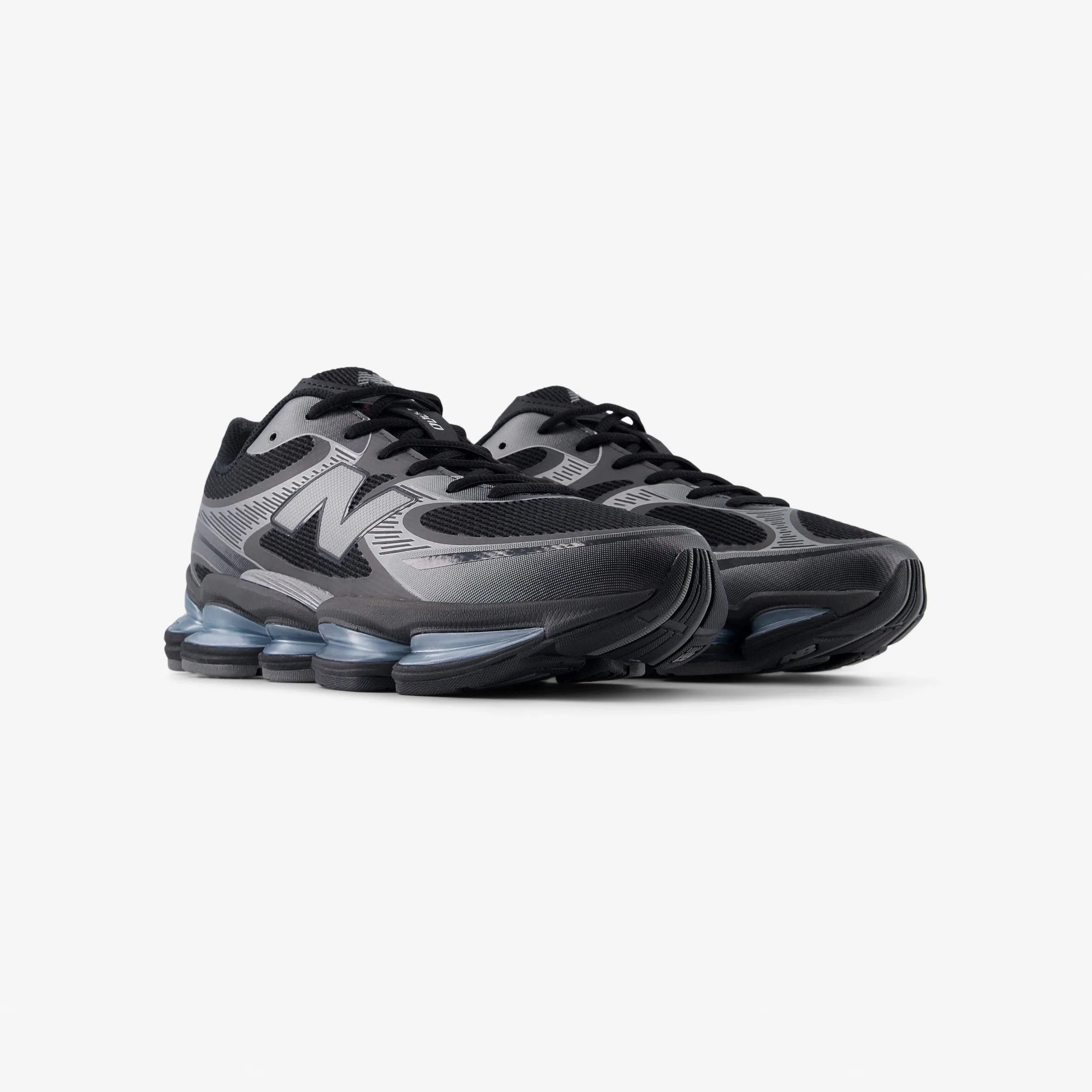 2000 Textured Upper Comfort Fit Technology