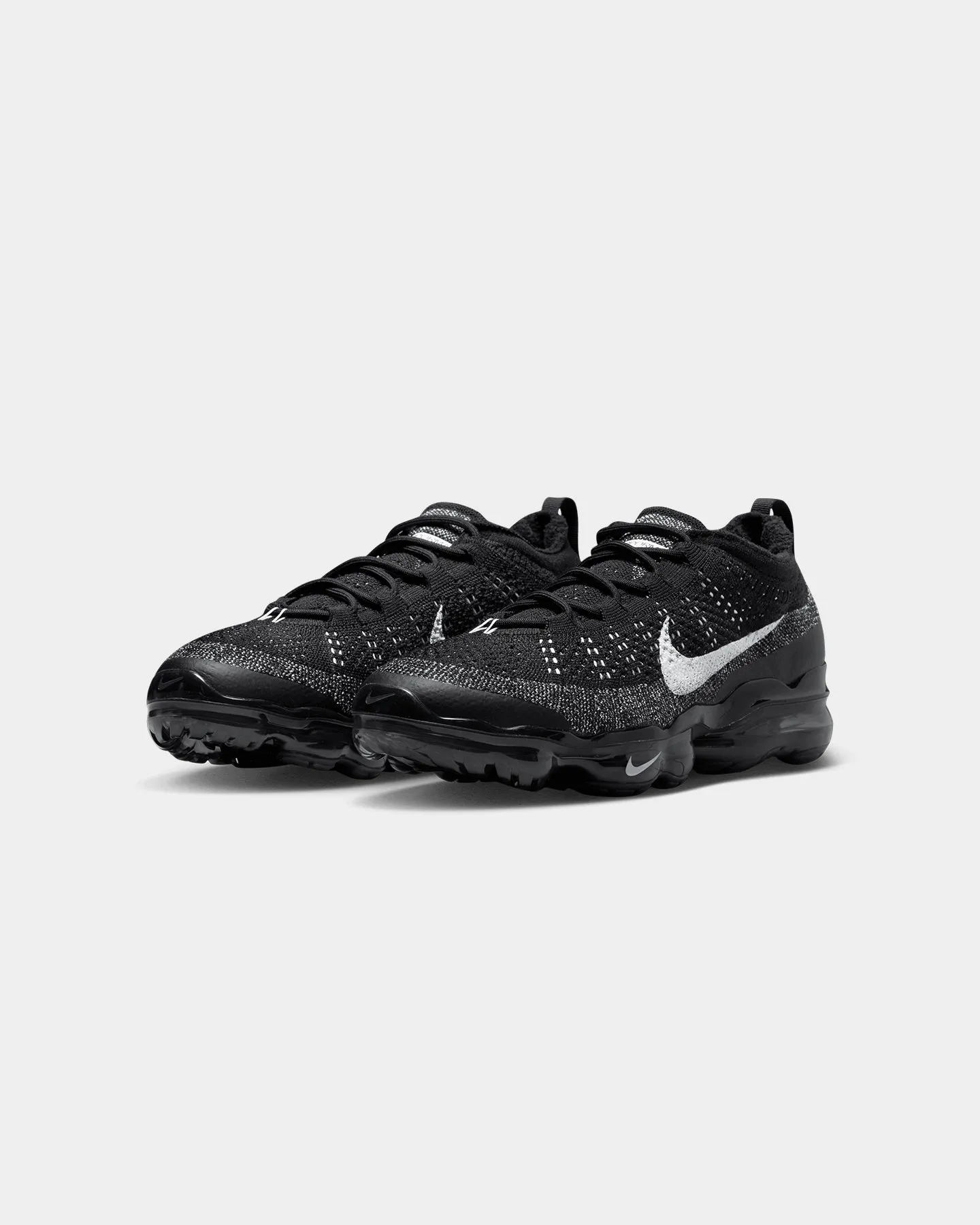 Airy Design Ergonomic Design Nike Air VaporMax 2023 Flyknit Black/White