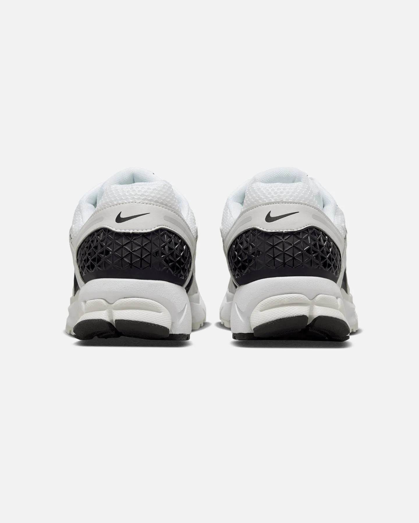 Nike Zoom Vomero 5 White/Black Grab Now Office Smart