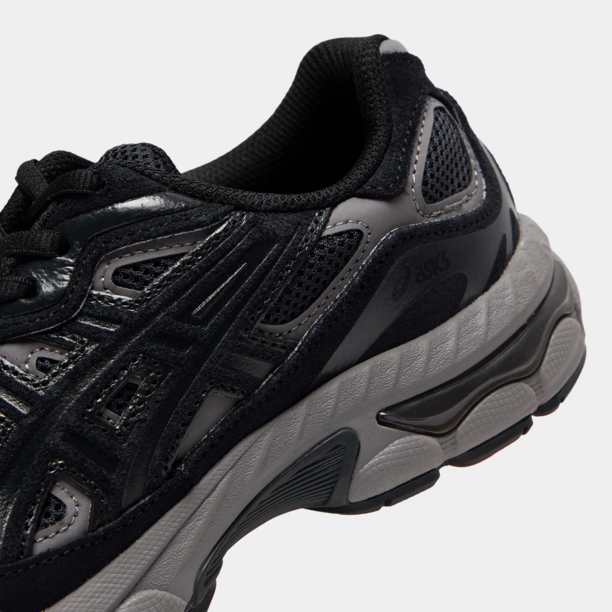 Daily Essential ASICS GEL-NYC GS Graphite Grey / Black